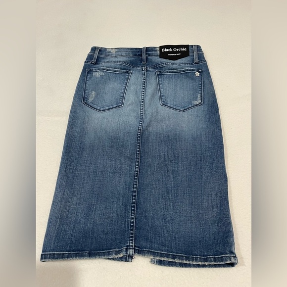 Black orchard, the pencil skirt, denim factory, distressed size 29 cool & comfy - Picture 3 of 9